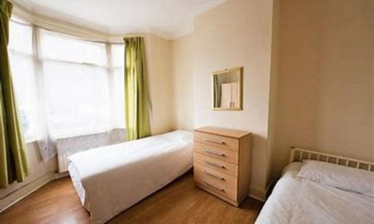 Hemel Short Stay Hemel Hempstead Exterior photo